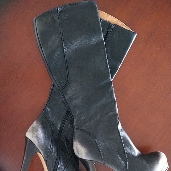 Knee high boots - Picture 3 of 8